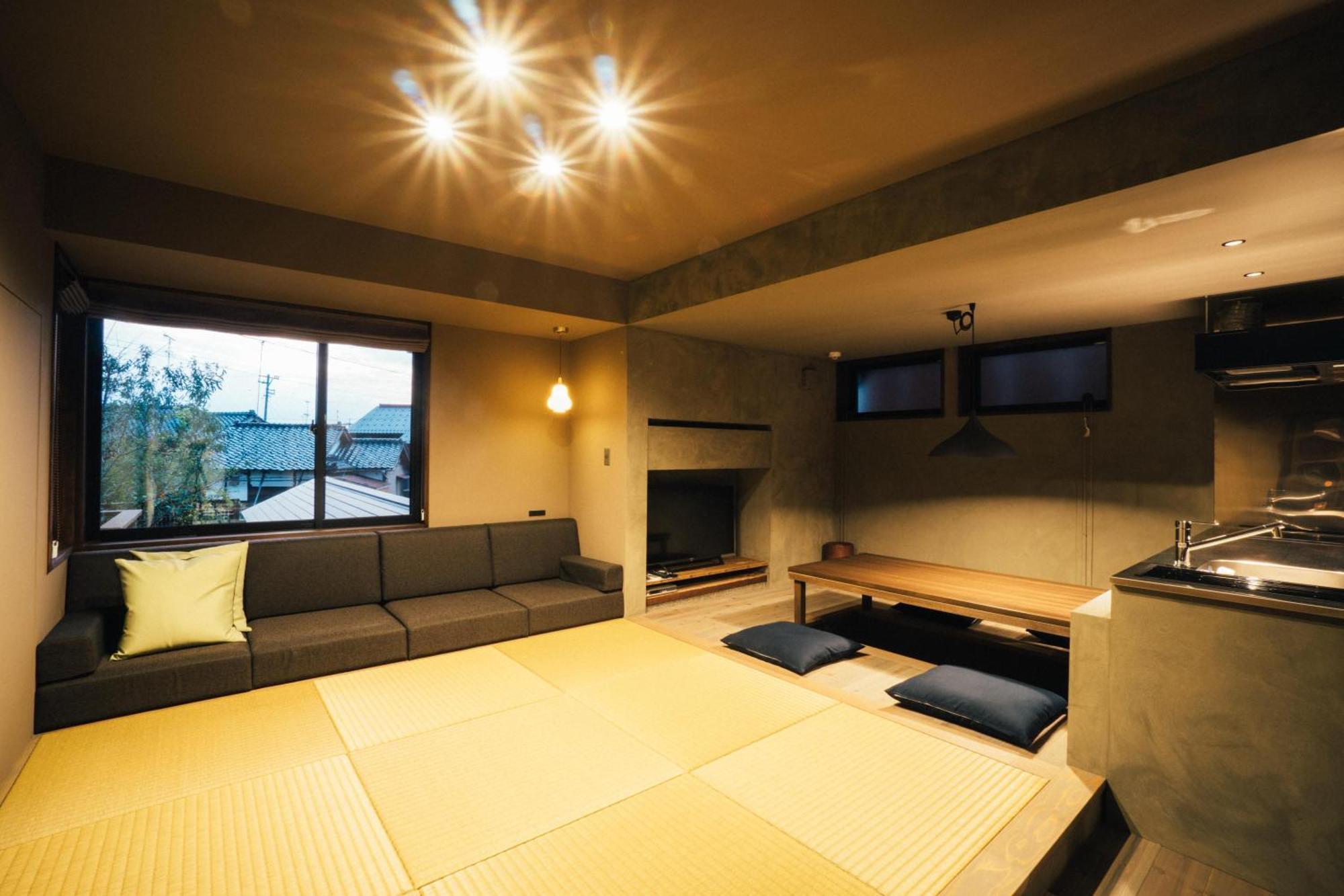 Bed And Craft Hotel Nanto Room photo