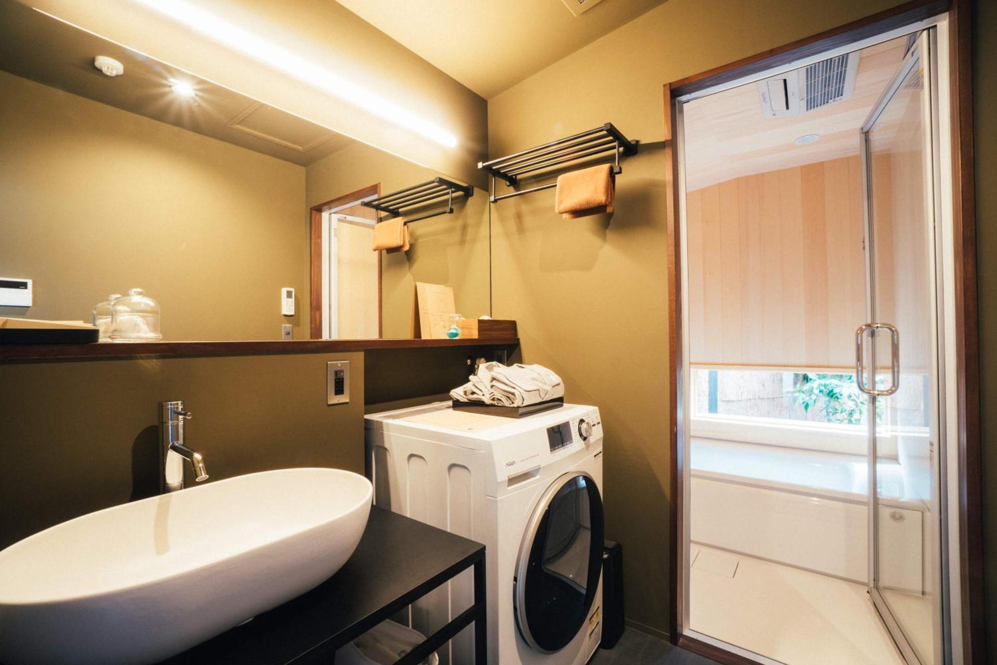 Bed And Craft Hotel Nanto Exterior photo